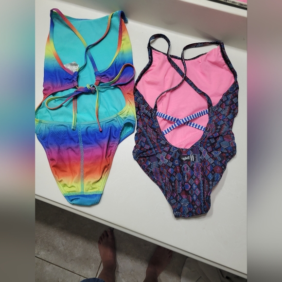 Size 24 rainbow practice suit tie back - Picture 2 of 3